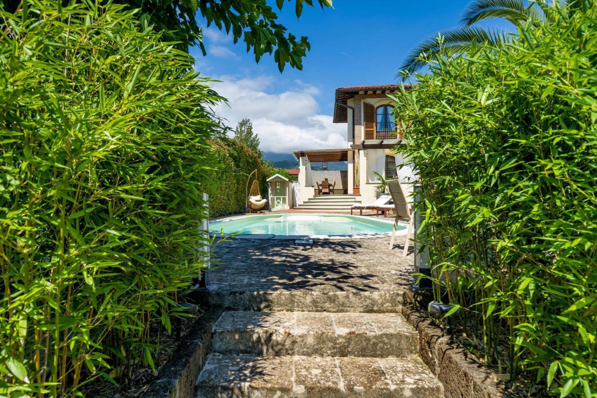 Villa Lorenzo Querceta Extérieur photo