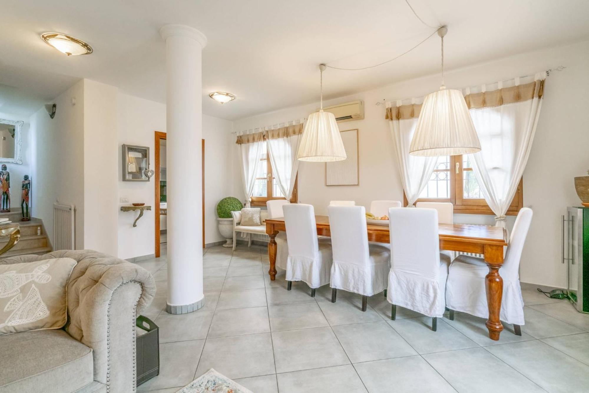 Villa Lorenzo Querceta Extérieur photo
