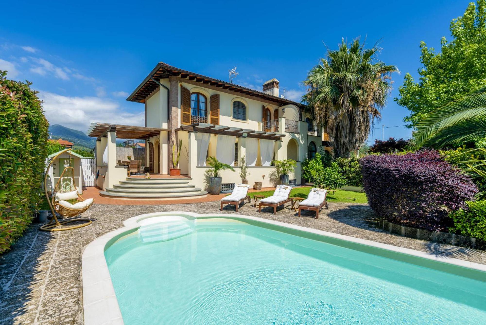 Villa Lorenzo Querceta Extérieur photo